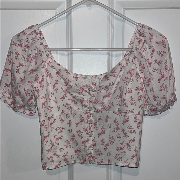 Hollister puff sleeve floral crop top - Size XS - Picture 2 of 8